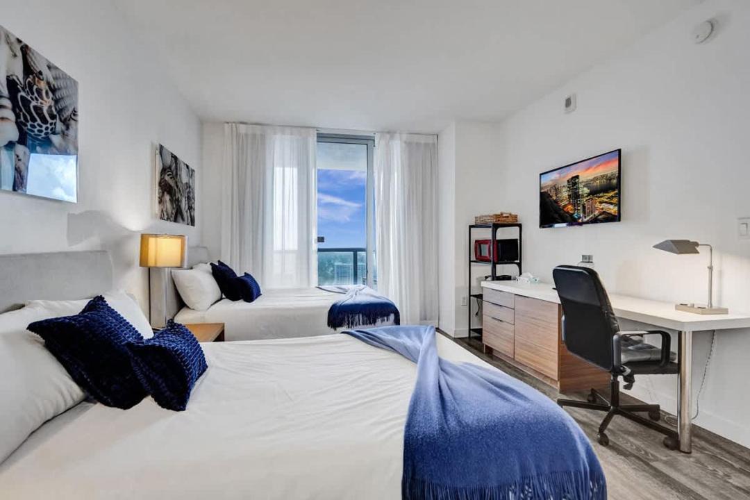 Photo of Bedroom in Hallandale Beach