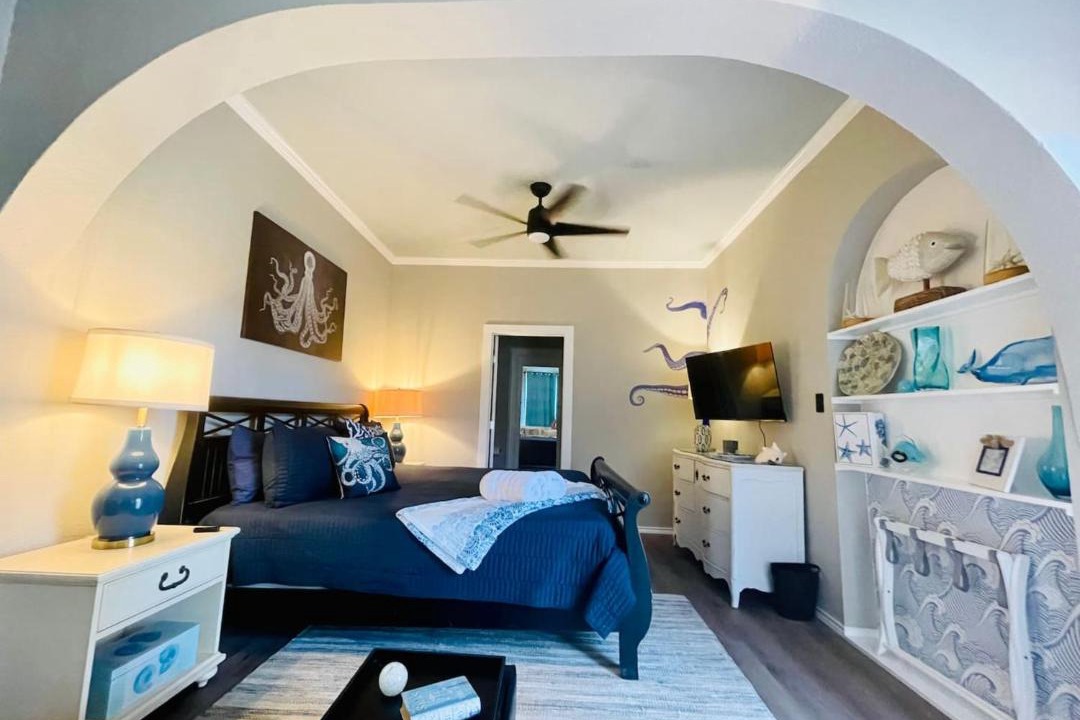 Photo of Bedroom in Galveston