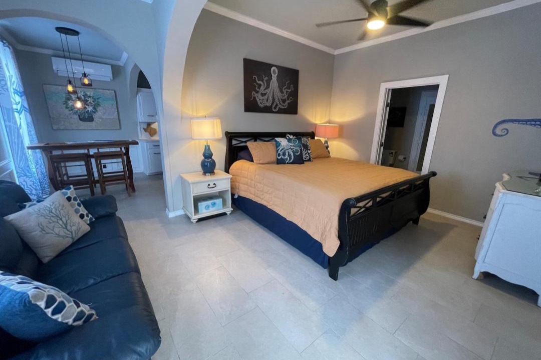 Photo of Bedroom in Galveston