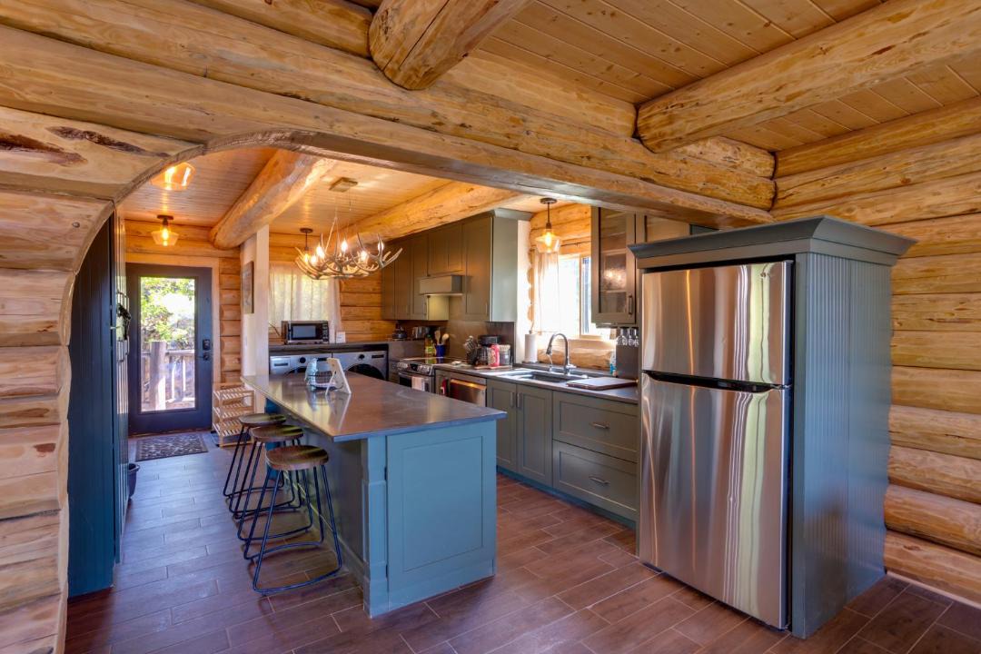 Photo of Kitchen in Columbine Lake