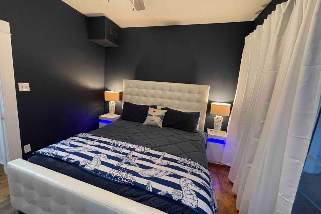 Photo of Bedroom in Galveston
