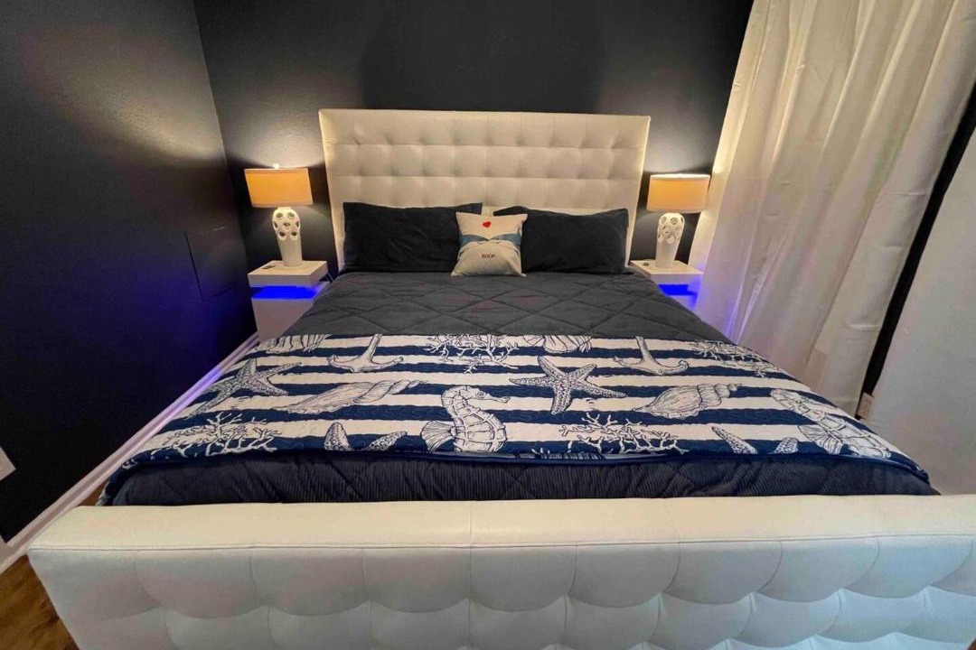 Photo of Bedroom in Galveston