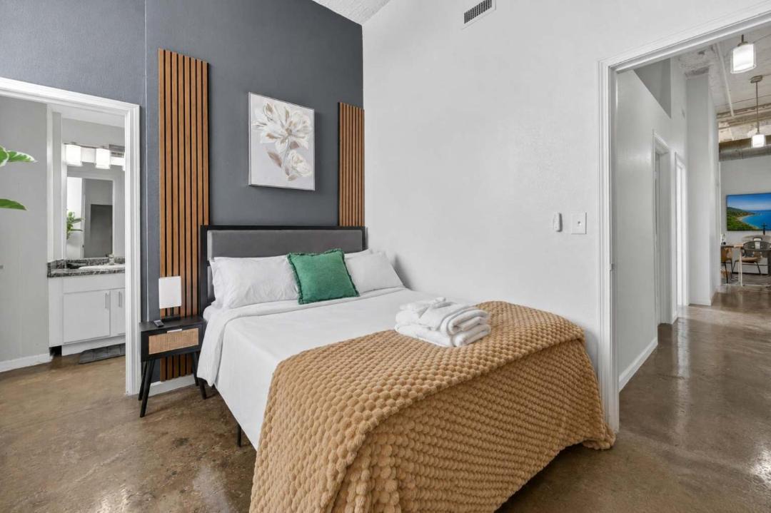 Photo of Bedroom in River Market