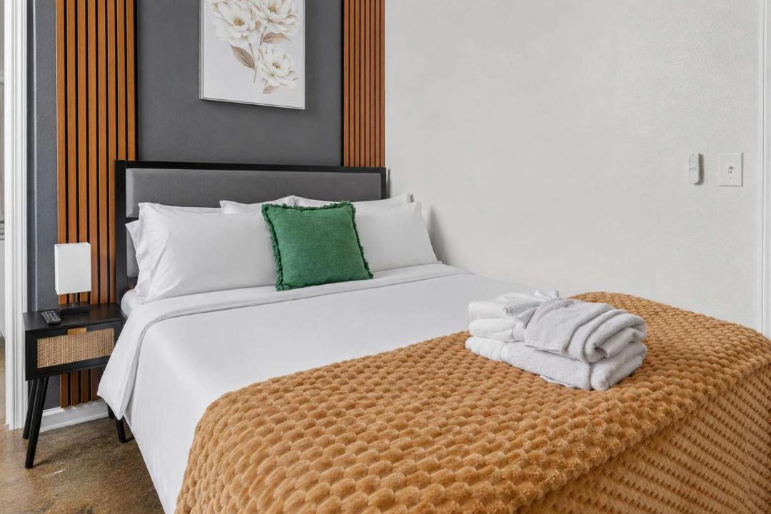 Photo of Bedroom in River Market