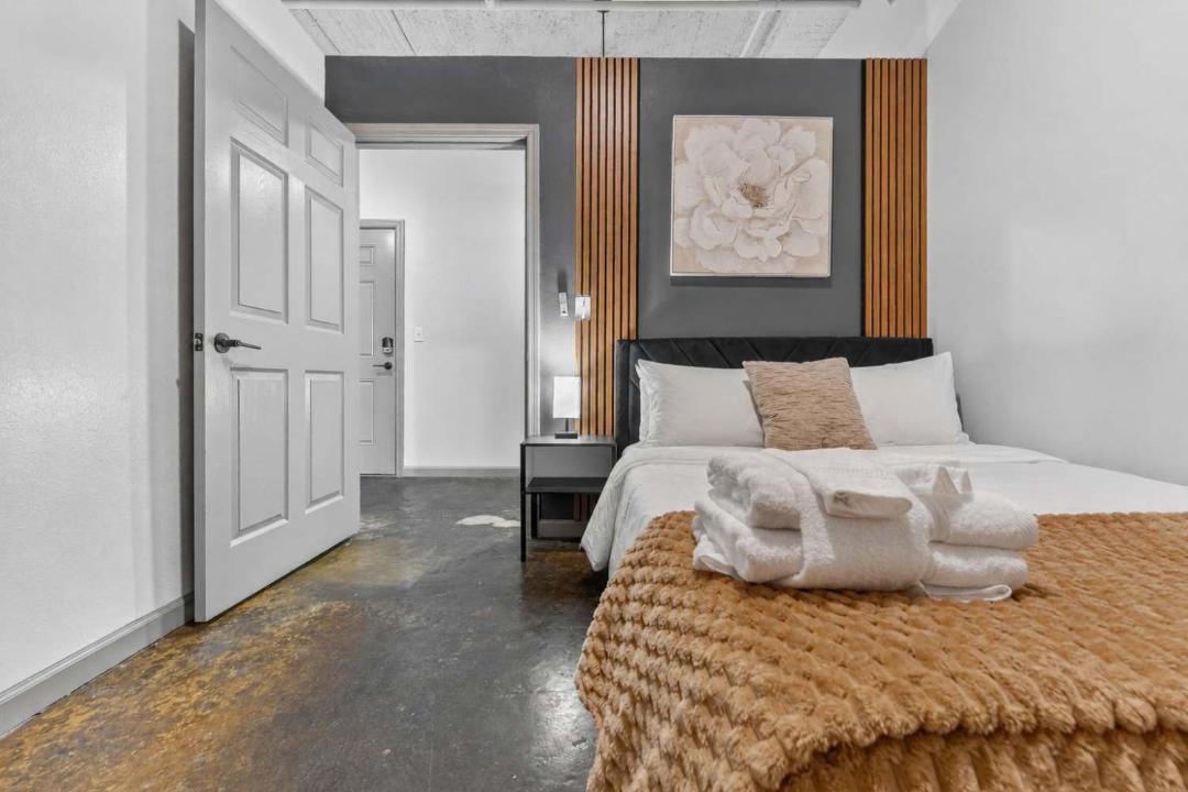 Photo of Bedroom in River Market