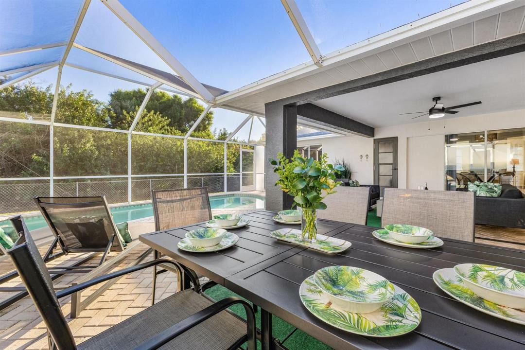 Photo of Patio Balcony in Willoughby Acres