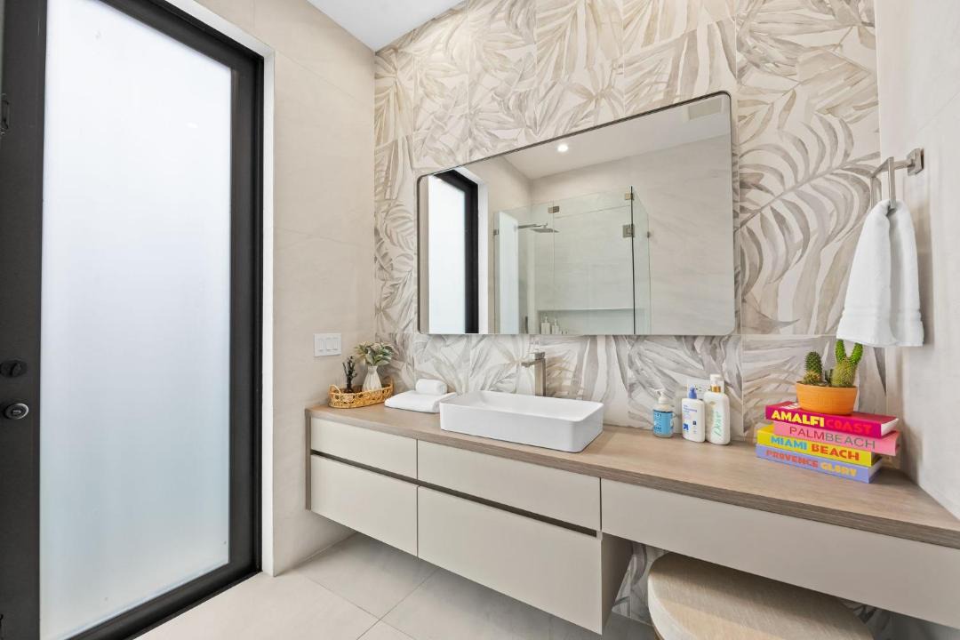 Photo of Bathroom in Victoria Park