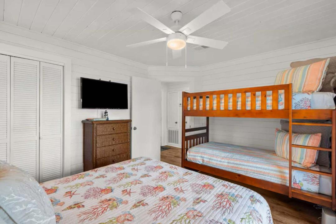Photo of Bedroom in Galveston