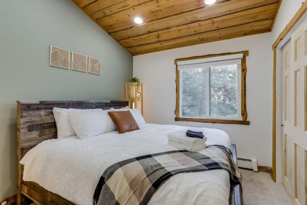 Photo of Bedroom in Morrison