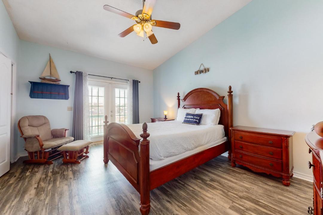 Photo of Bedroom in Gulf Lagoon Beach