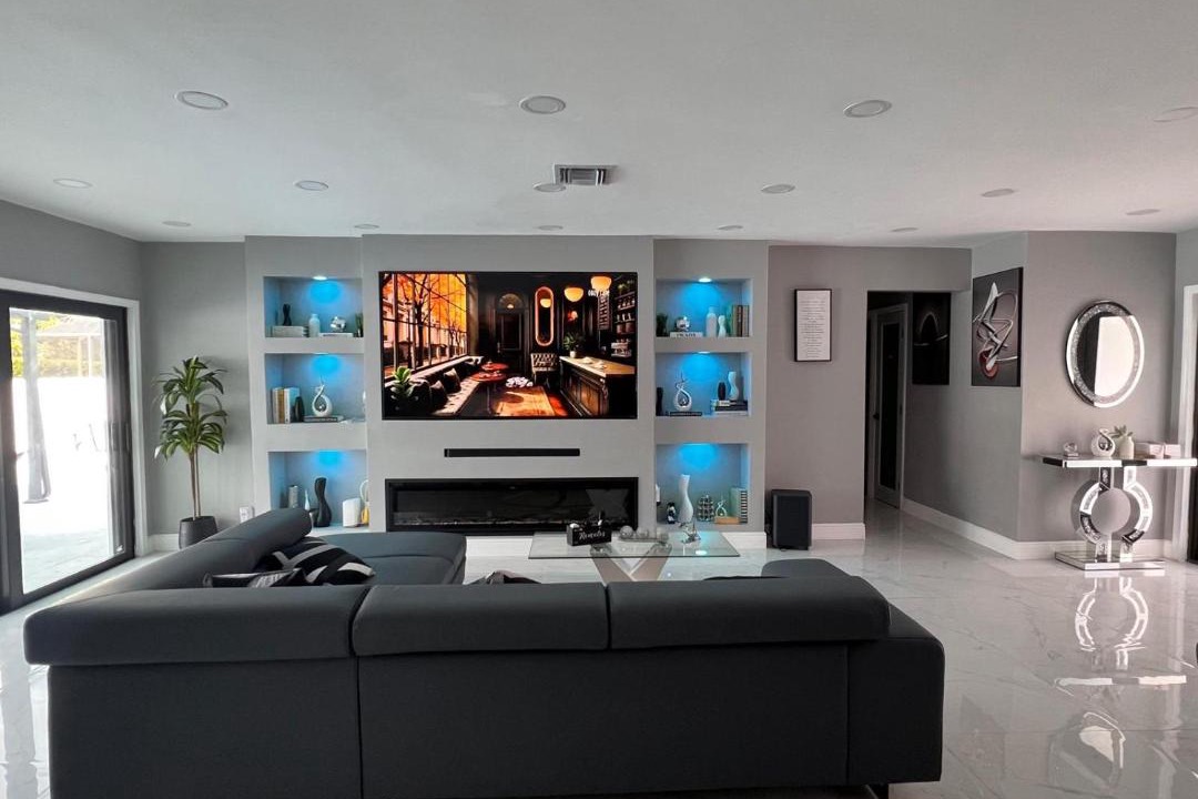 Photo of Livingroom in Golden Glades