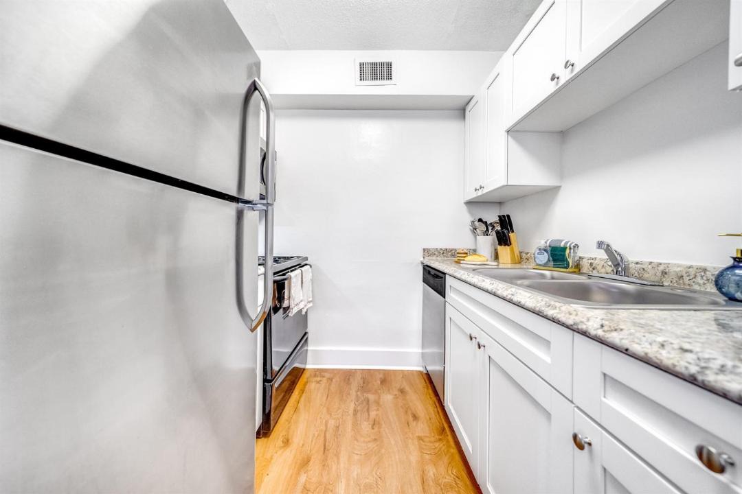 Photo of Kitchen in Survey Creek