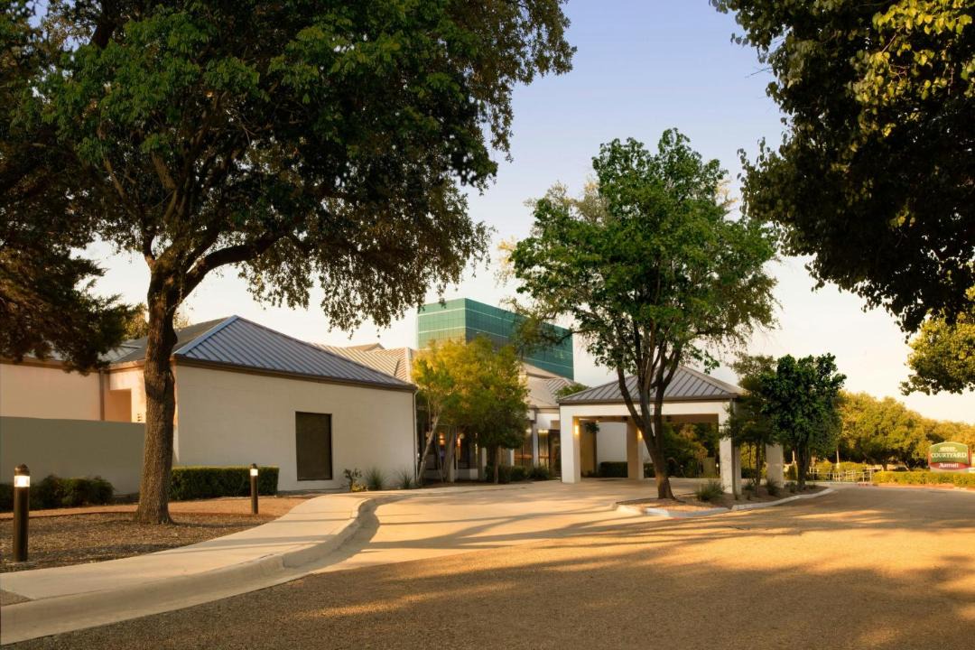 Photo of Others in Las Colinas