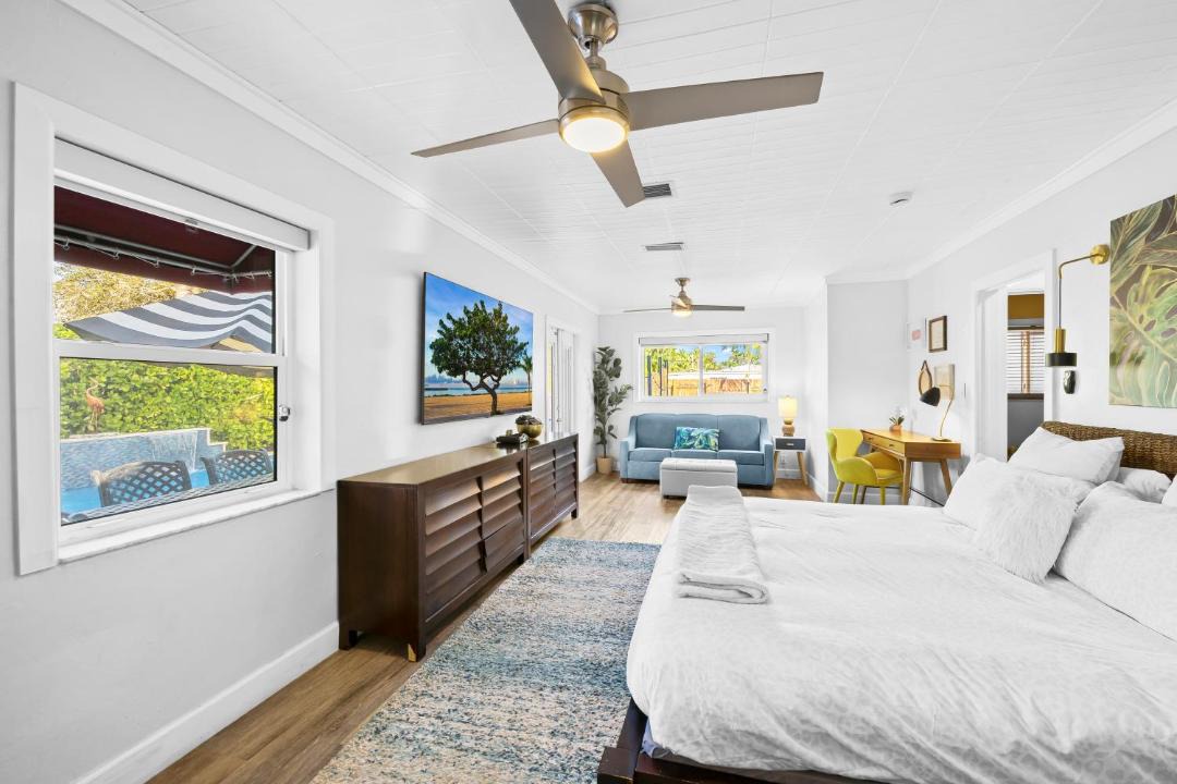 Photo of Others in Poinsettia Heights