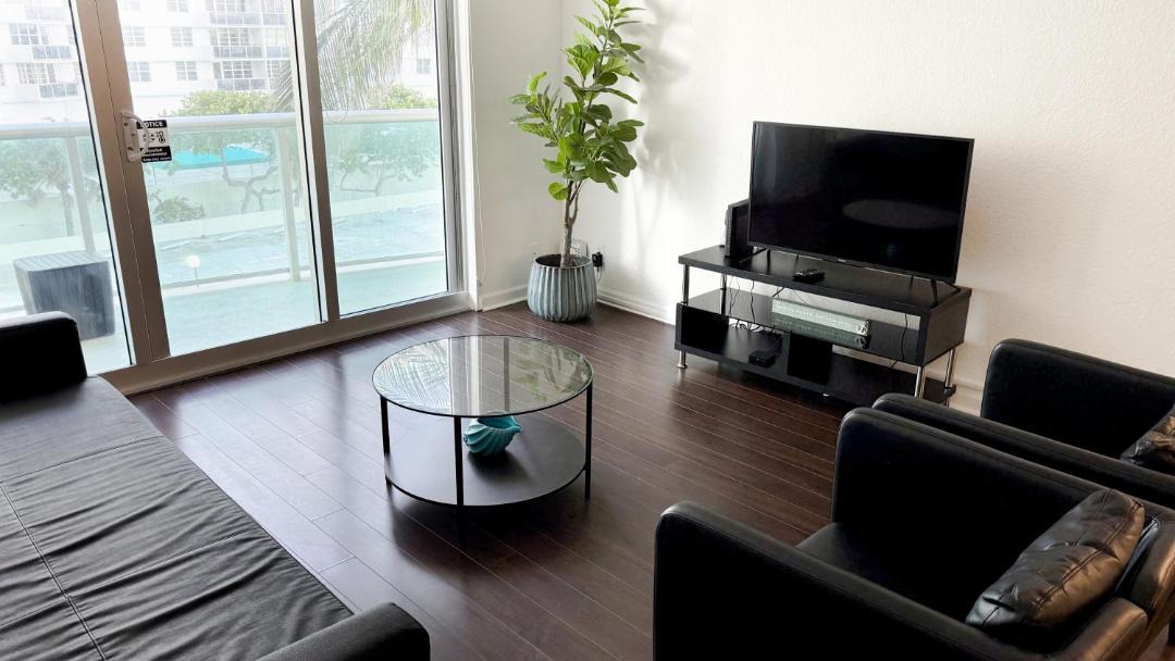 Photo of Livingroom in Hollywood South Central Beach