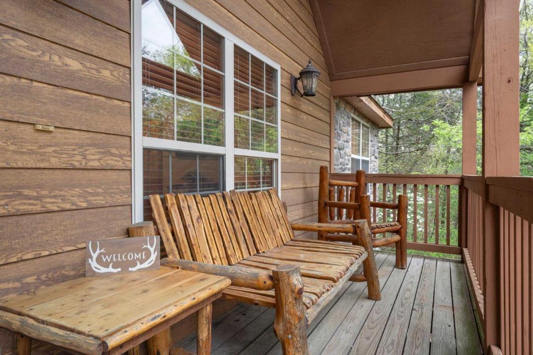Photo of Patio Balcony in Branson West