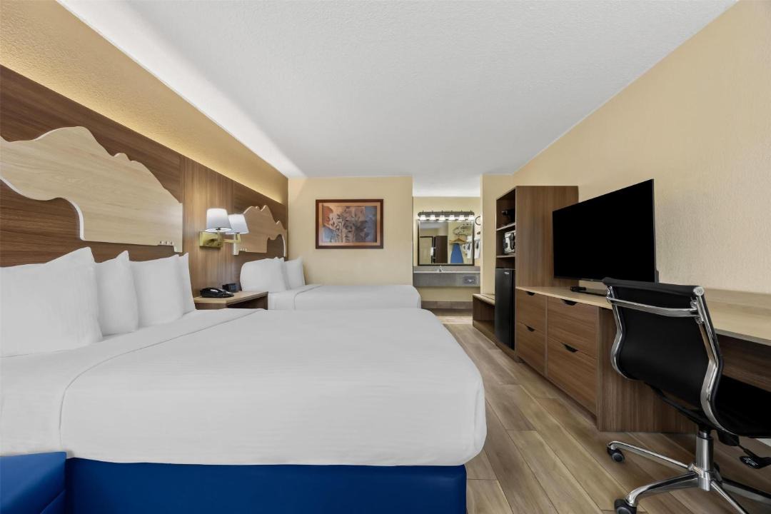Photo of Bedroom in Branson Theater District