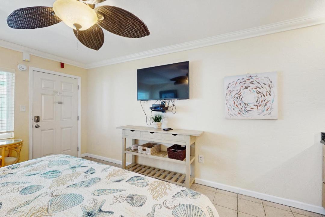 Photo of Bedroom in Pass-a-Grille Historic District