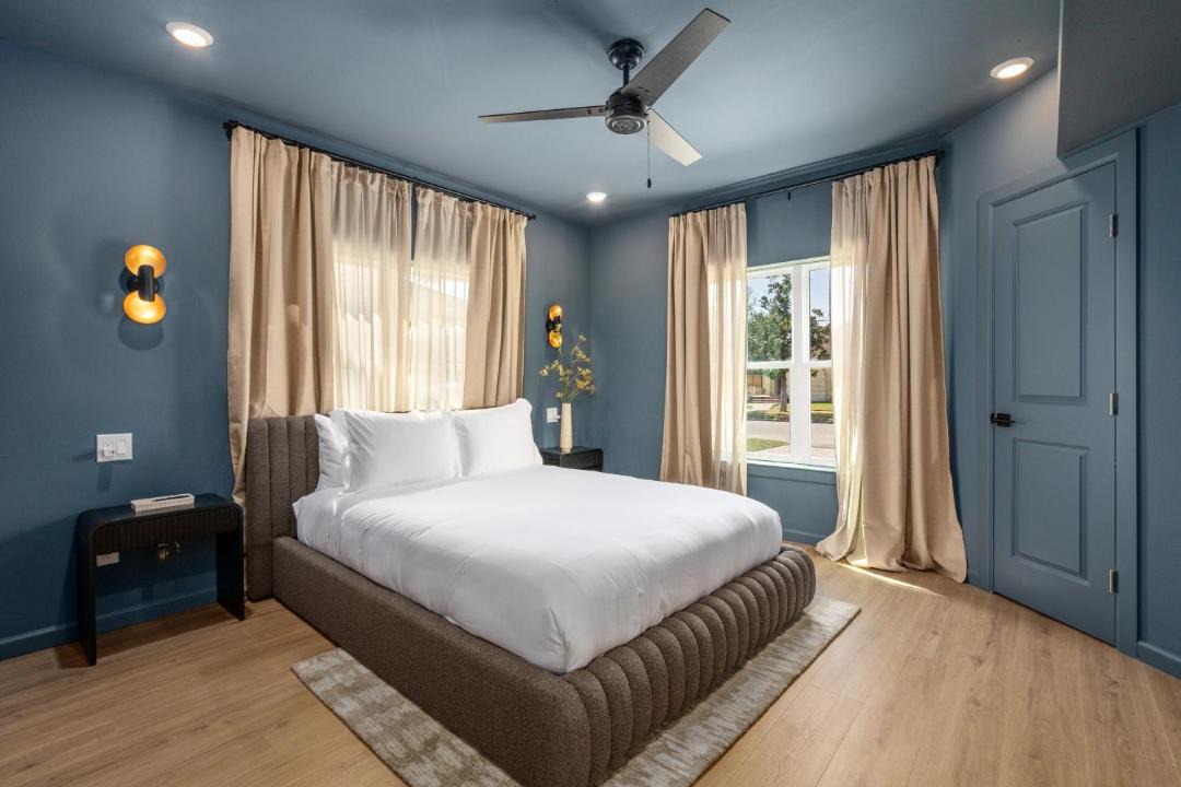 Photo of Bedroom in South Central Houston