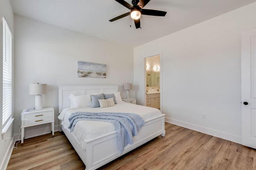 Photo of Bedroom in Galveston