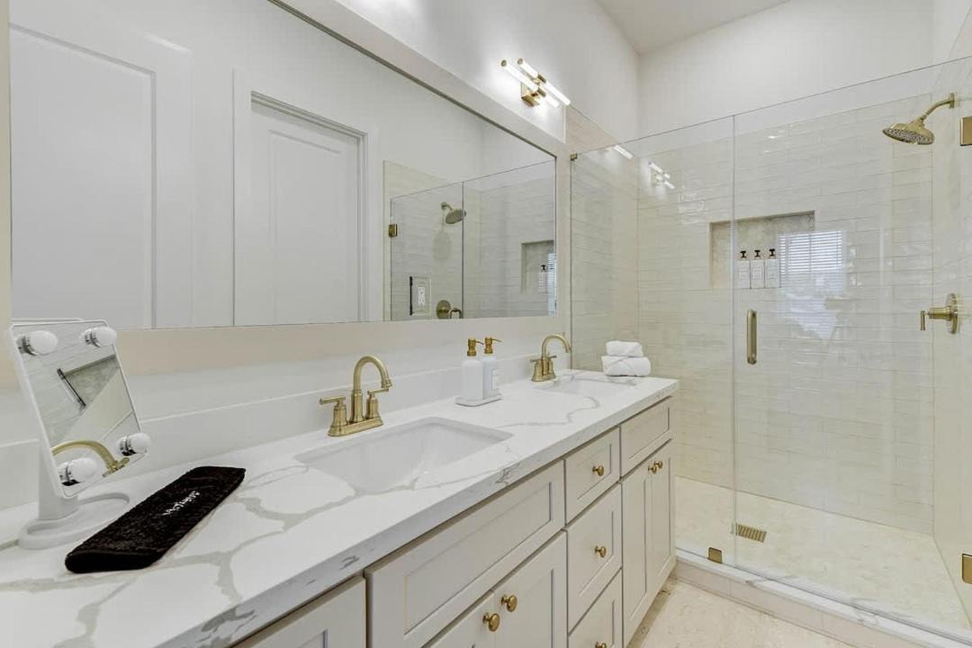 Photo of Bathroom in Galveston