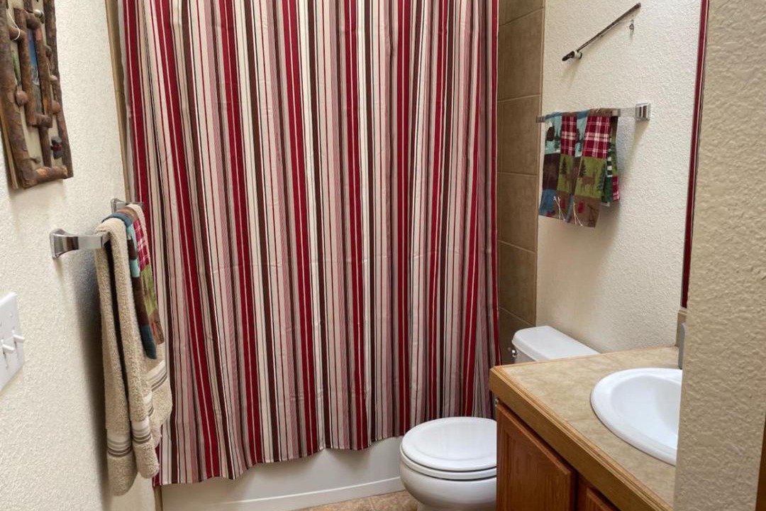 Photo of Bathroom in Indian Mountain