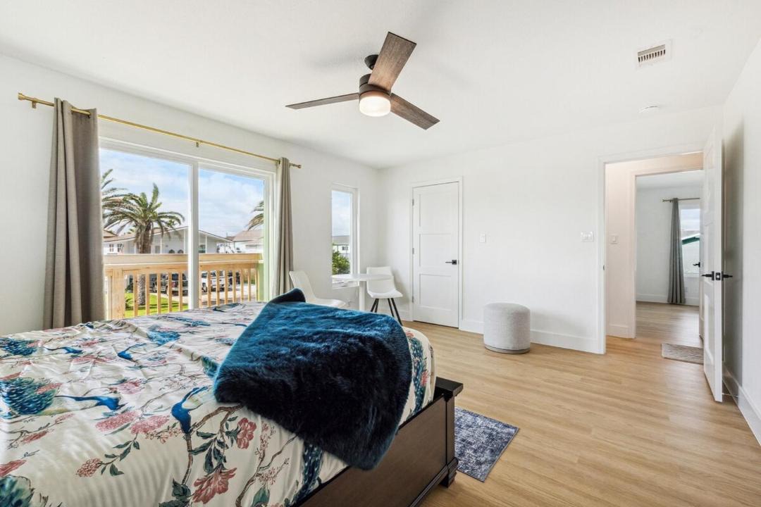 Photo of Bedroom in Jamaica Beach