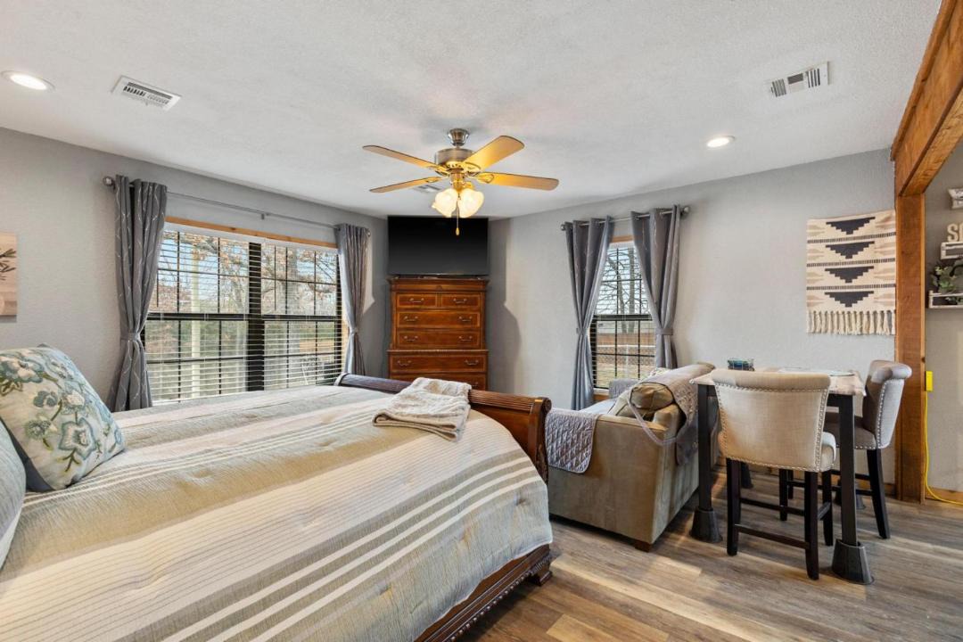 Photo of Bedroom in Denison