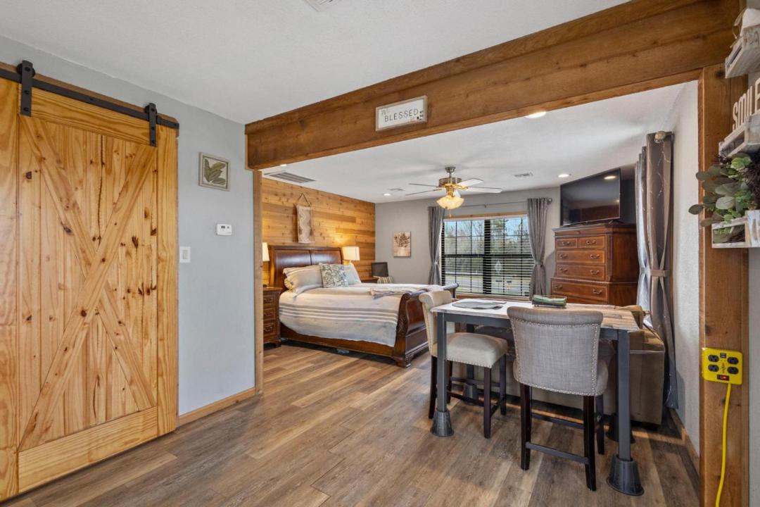 Photo of Bedroom in Denison