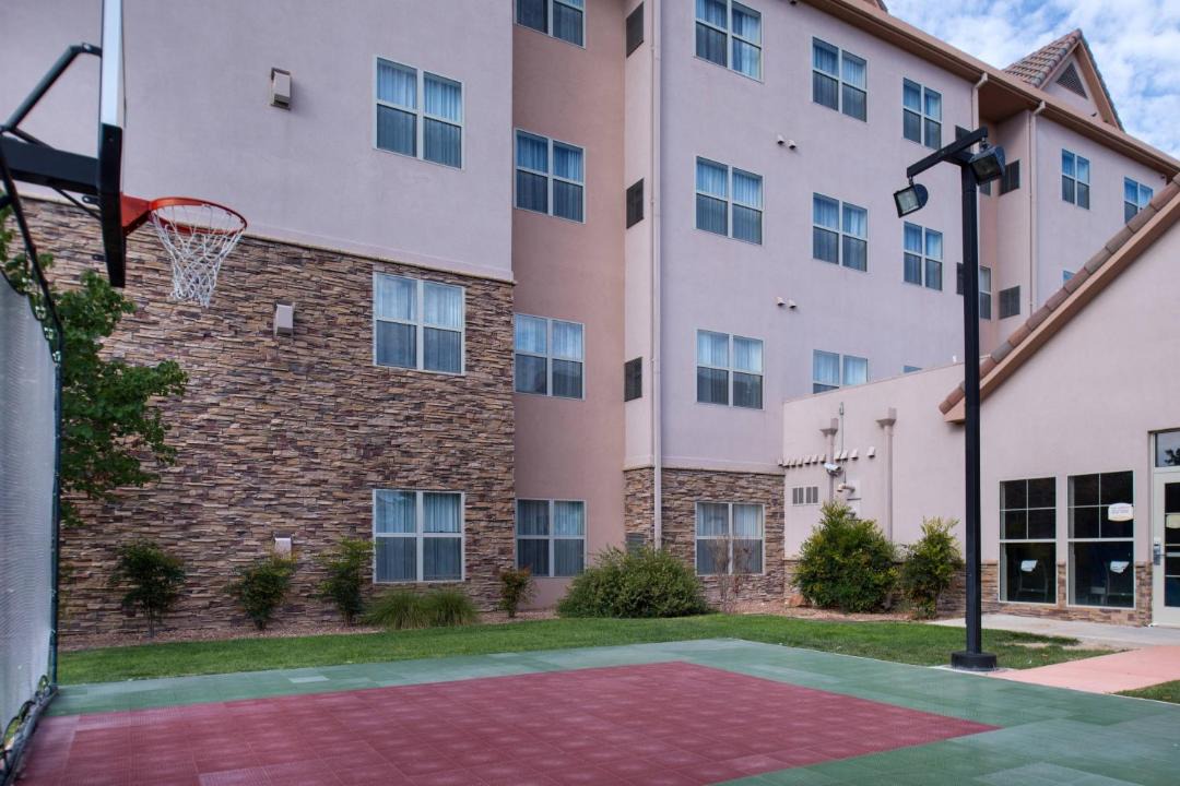 Photo of Others in Victory Hills