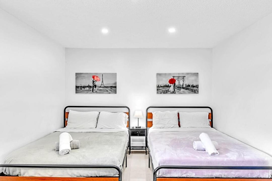 Photo of Bedroom in Royal Poinciana