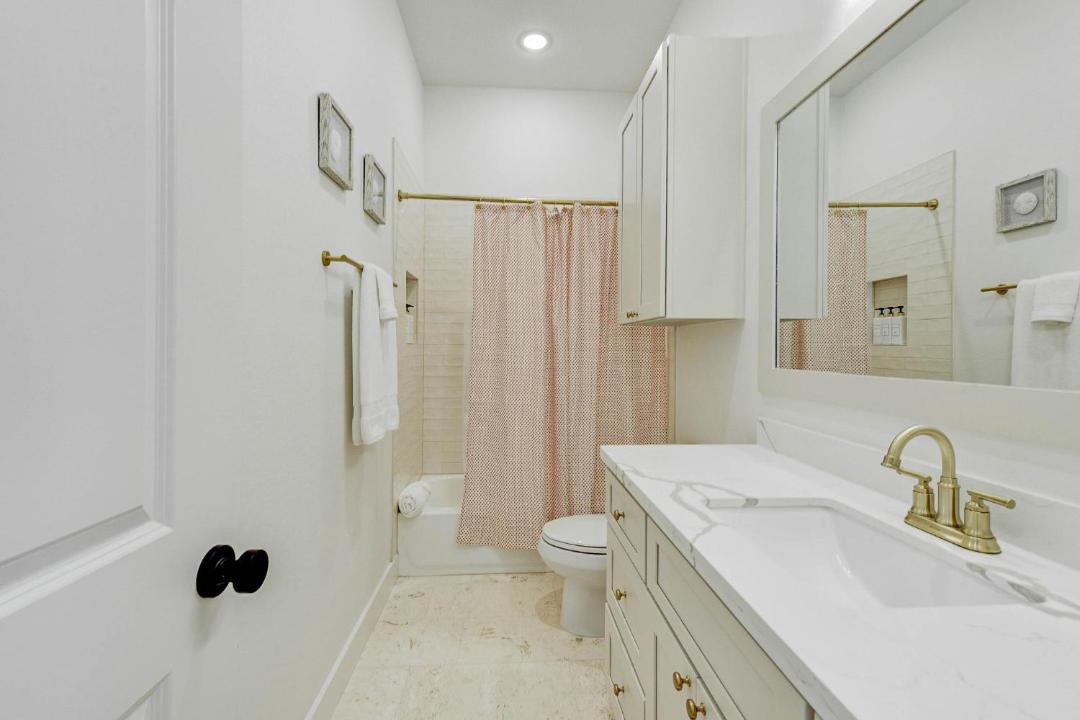 Photo of Bathroom in Galveston