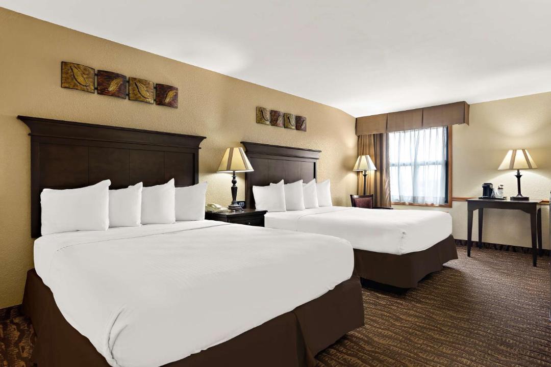 Photo of Bedroom in Branson Theater District