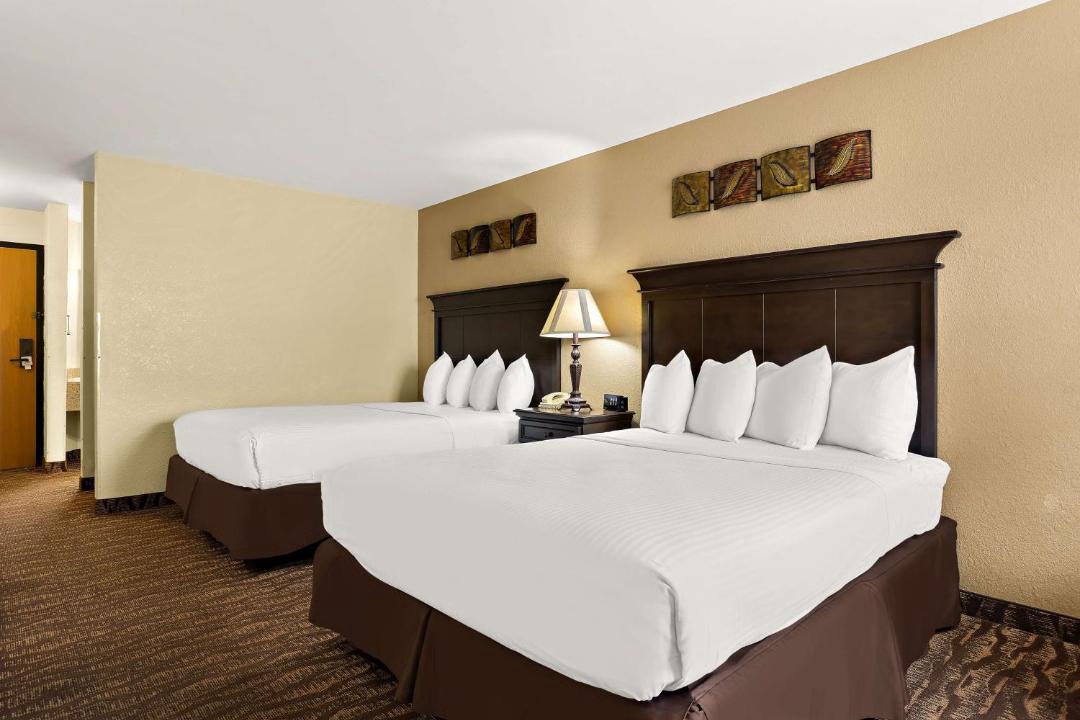 Photo of Bedroom in Branson Theater District