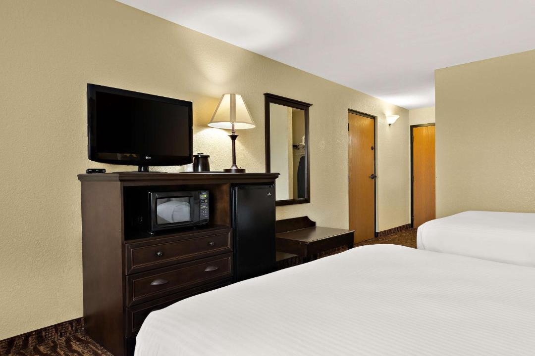Photo of Bedroom in Branson Theater District