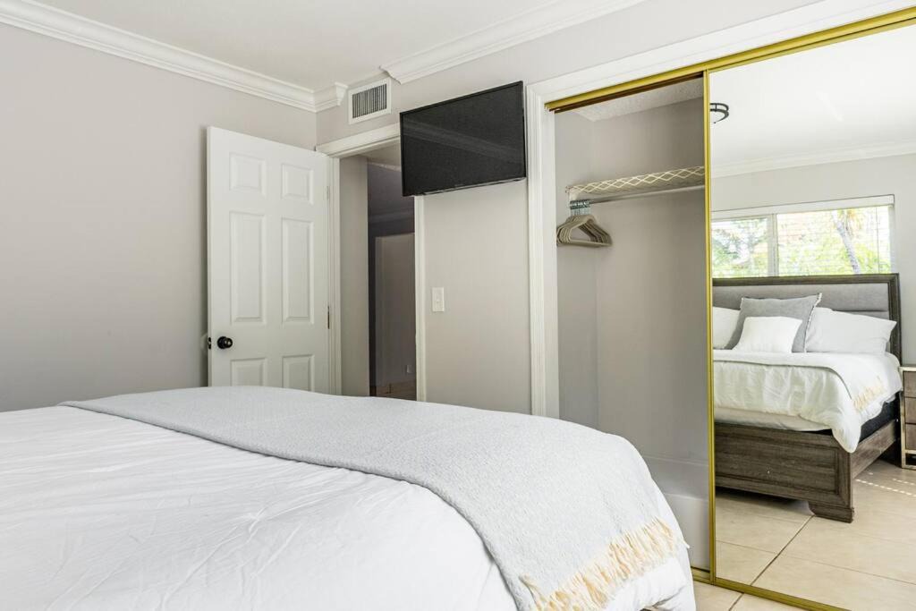 Photo of Bedroom in Palm Aire Village West