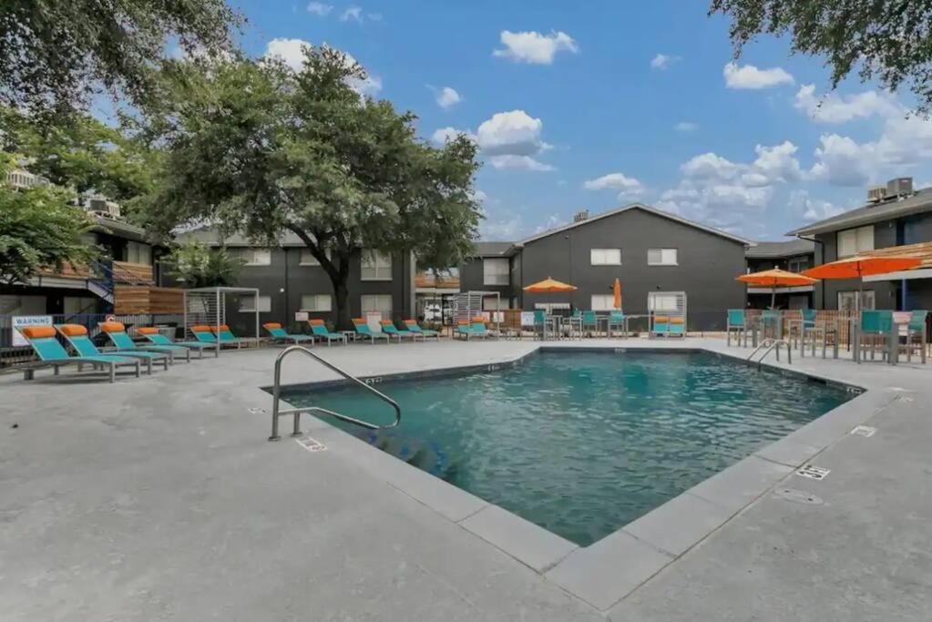 Photo of Others in Central Arlington