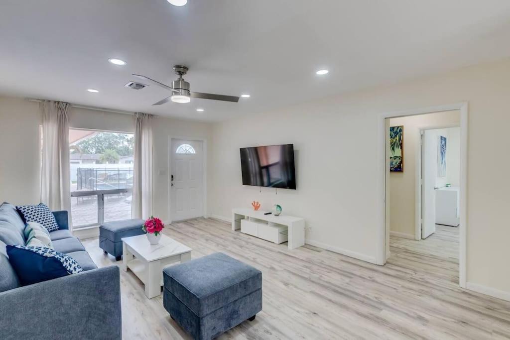 Photo of Others in Coral Ridge Isles