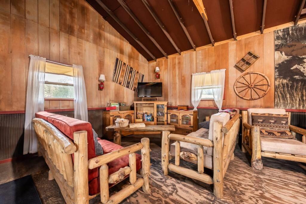 Photo of Livingroom in Lake George