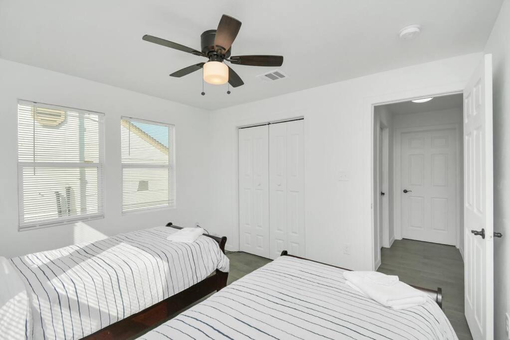 Photo of Bedroom in Galveston