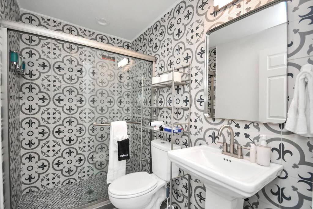 Photo of Bathroom in Galveston