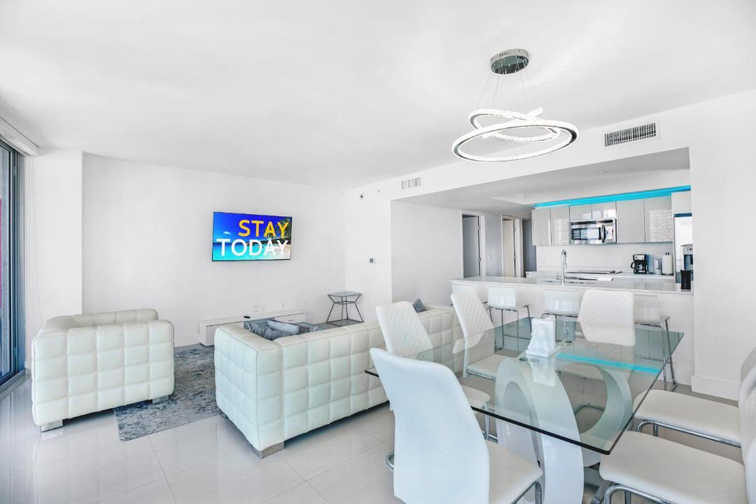 Photo of Livingroom in Hallandale Beach