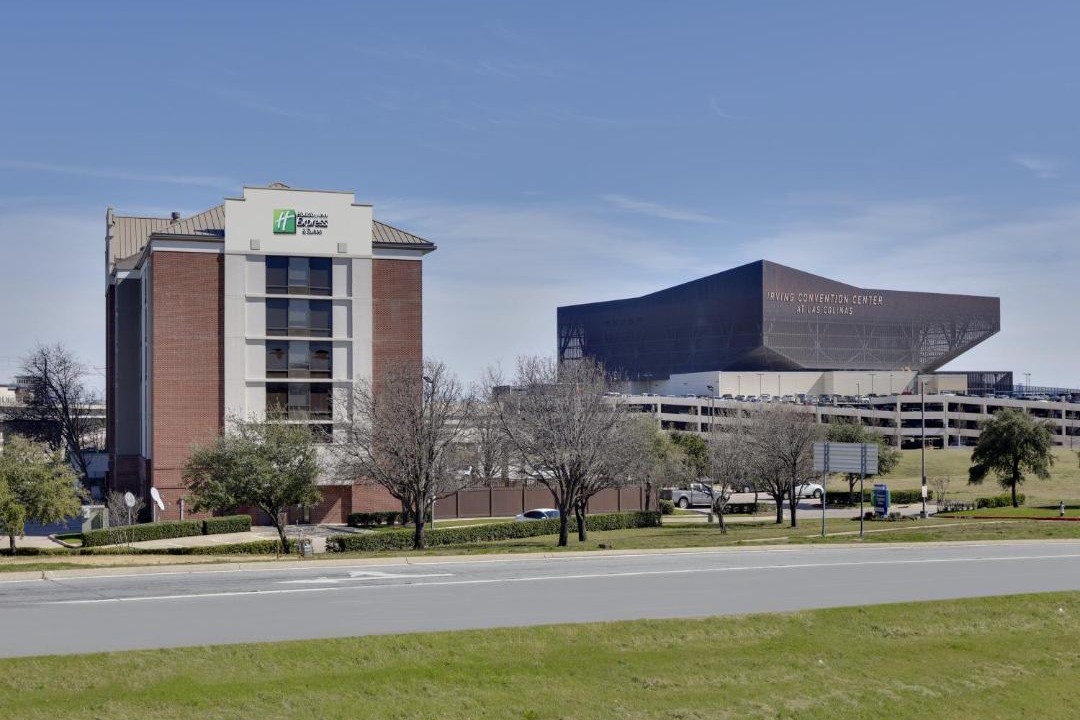 Photo of Buildings in Las Colinas
