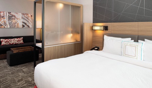Suite, Multiple Beds