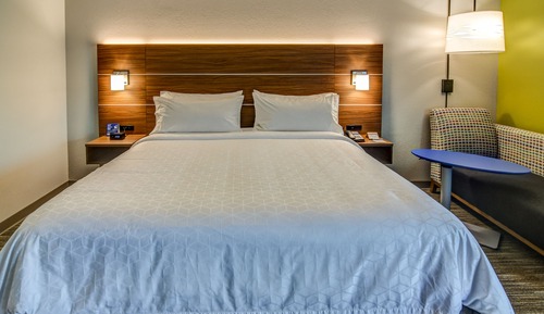 Standard Room, 1 King Bed, Accessible (Mobility)