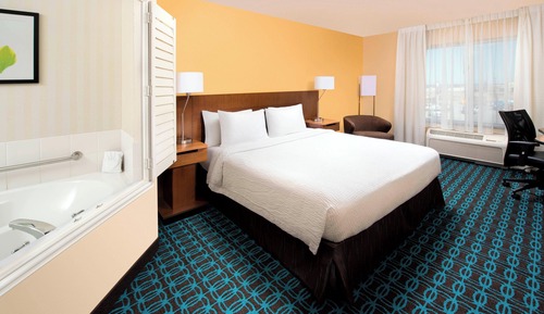 Room, 1 King Bed, Bathtub