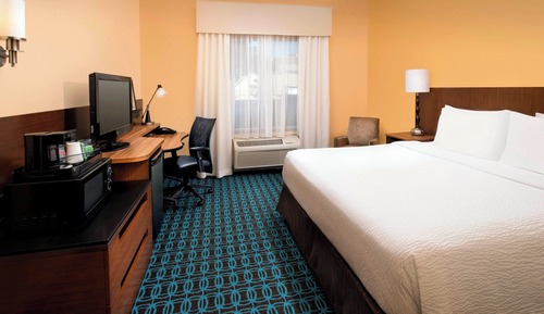 Room, 1 King Bed, Hearing Accessible