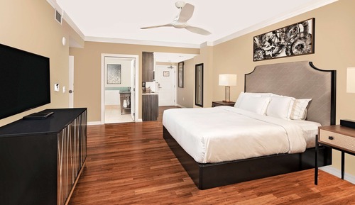 STUDIO PENTHOUSE 1 KING
