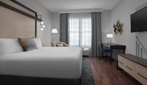 Standard Room, 1 King Bed