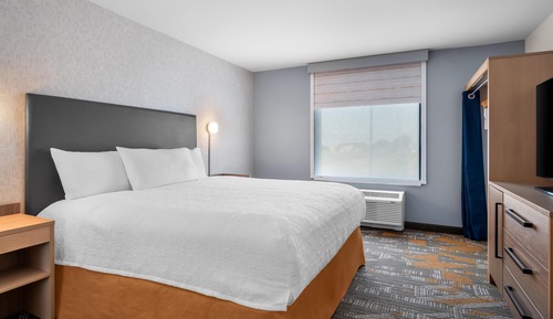 Suite, 1 King Bed, Non Smoking
